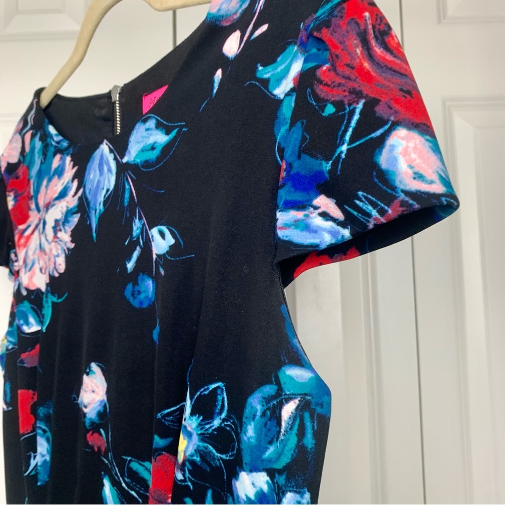 BETSY JOHNSON Black Floral Dress - Picture 5 of 6